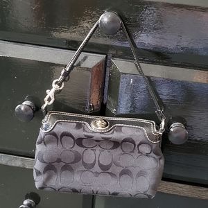 Coach wristlet black